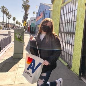 Meet your Posher, Justine